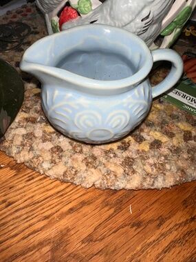 Shawnee Pottery Vtg Creamer Blue